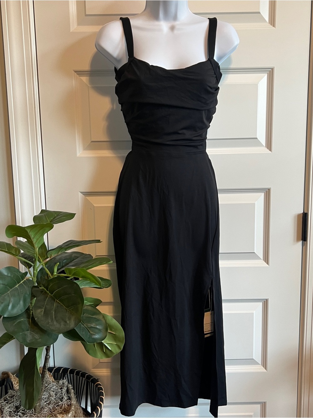 HALARA NWT MIDI Bodycon Medium Large